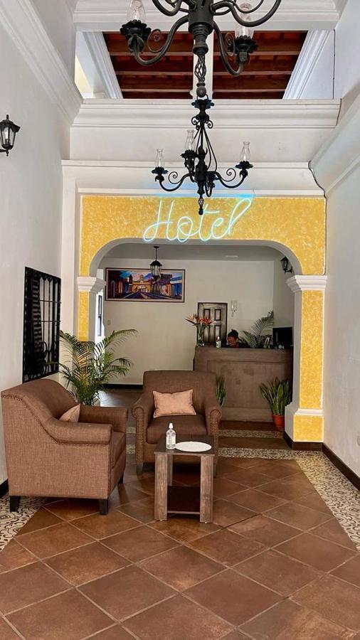 Hotel Posada El Arcangel Antigua Buitenkant foto
