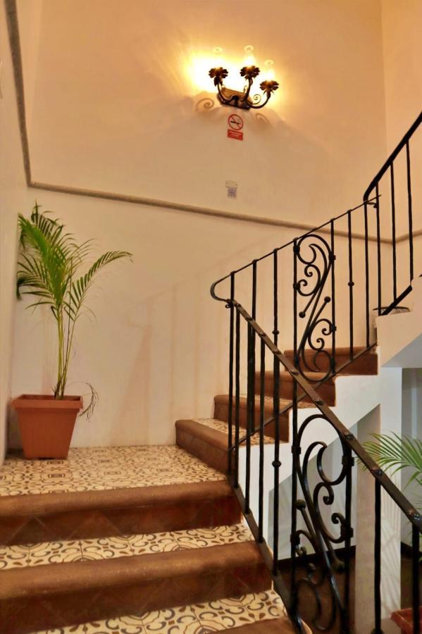 Hotel Posada El Arcangel Antigua Buitenkant foto
